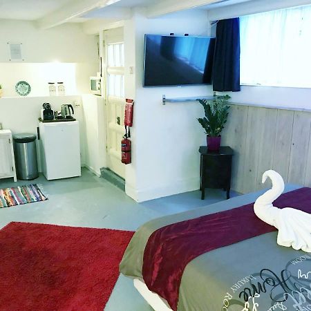 Amsterdam At Home Extérieur photo